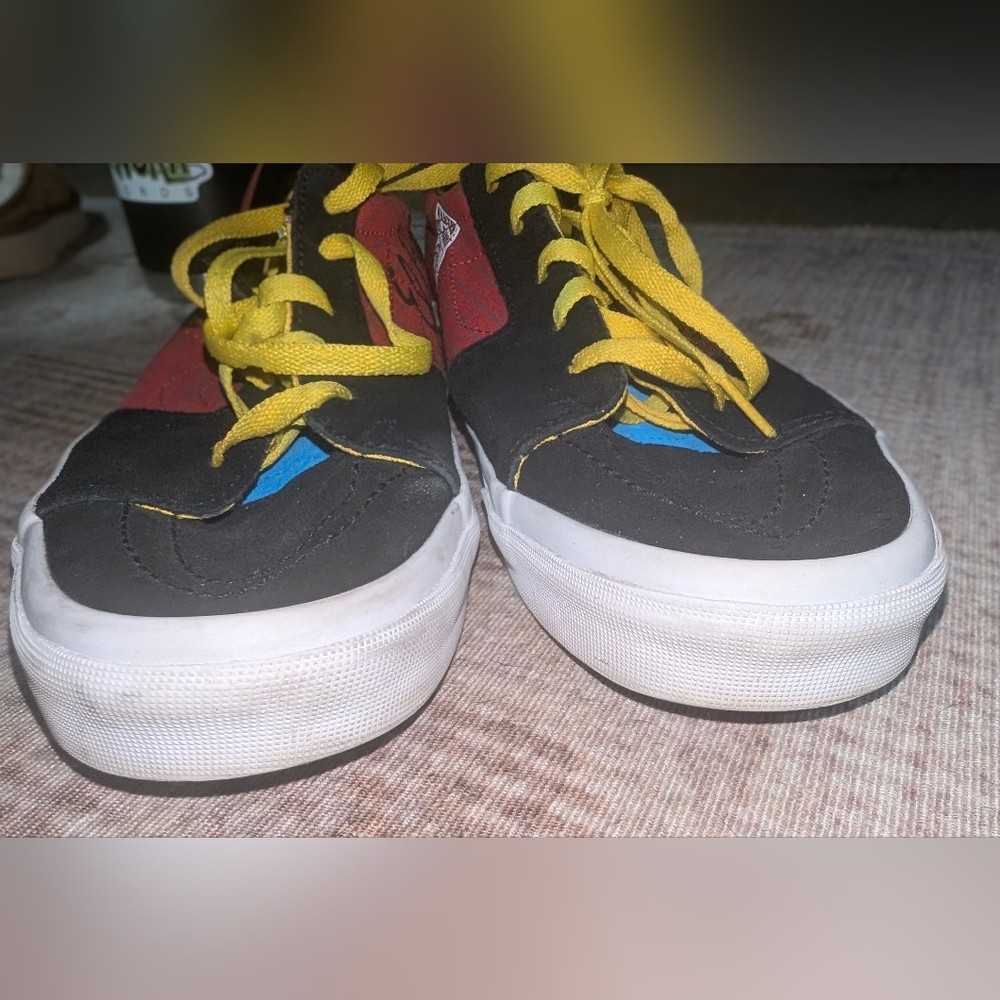 Vans x The Simpsons Sk8 Low El Barto Sneakers - Picture 4 of 8